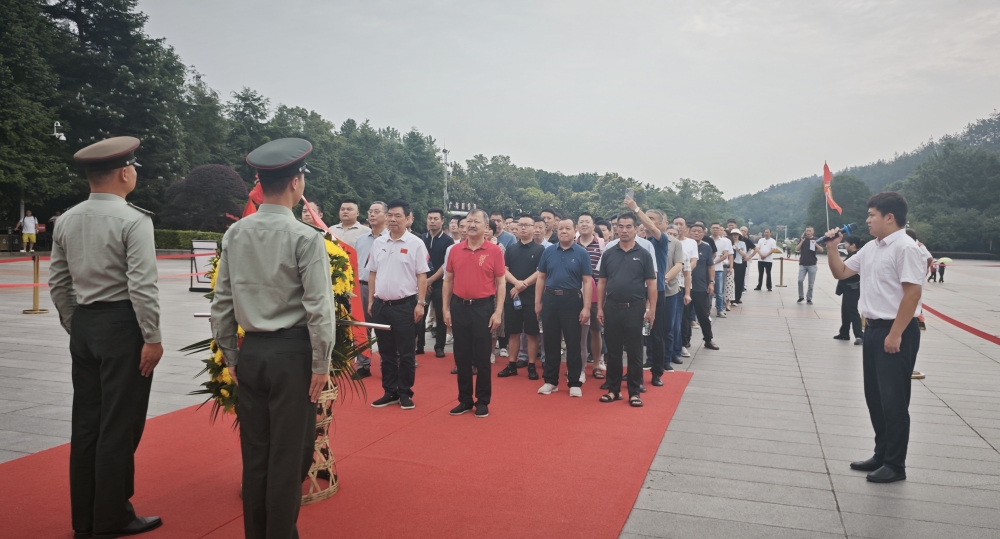 湖南炎德文化在韶山召開2025-2026學(xué)年年度工作會(huì)議